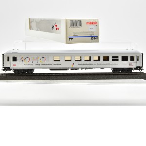 Märklin 43841 Ausstellungswagen 40+10 "Fünfzig Jahre Deutsche Geschichte", (70474)