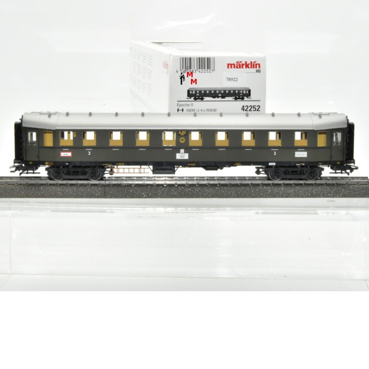 Märklin 42252 Schnellzugwagen, (Hechtwagen) 3.Kl., DRG, (78922)