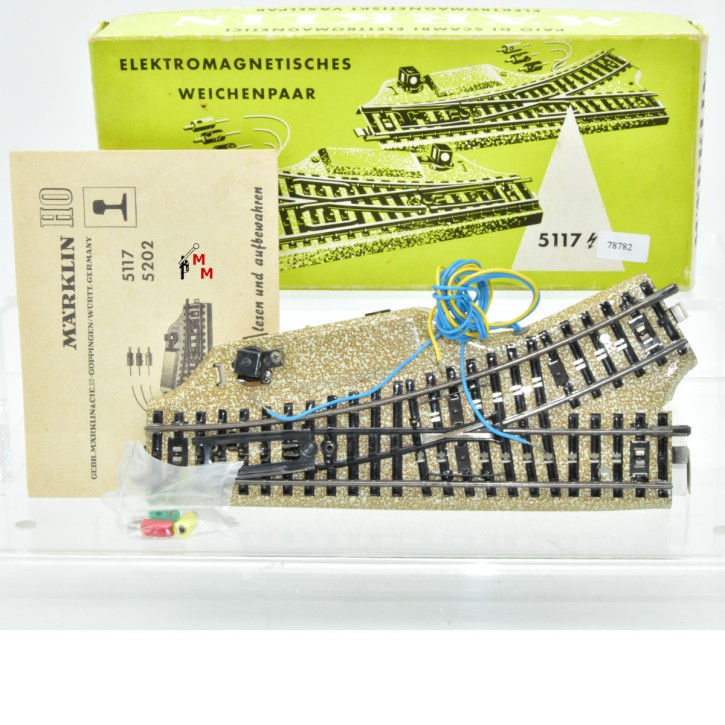 Märklin 5118 M-Elektromagnetische Weiche links, (78782)